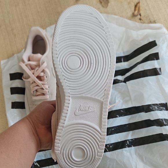 Nikes Women's Blush Pink Sneakers - Picture 2 of 8